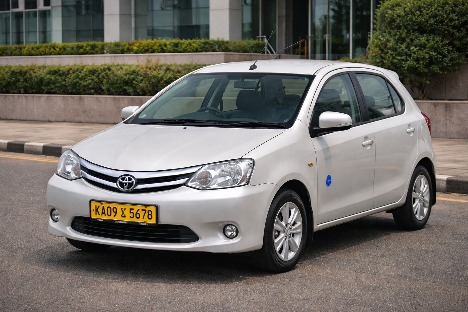 Hatchback taxi in Mysuru for city rides